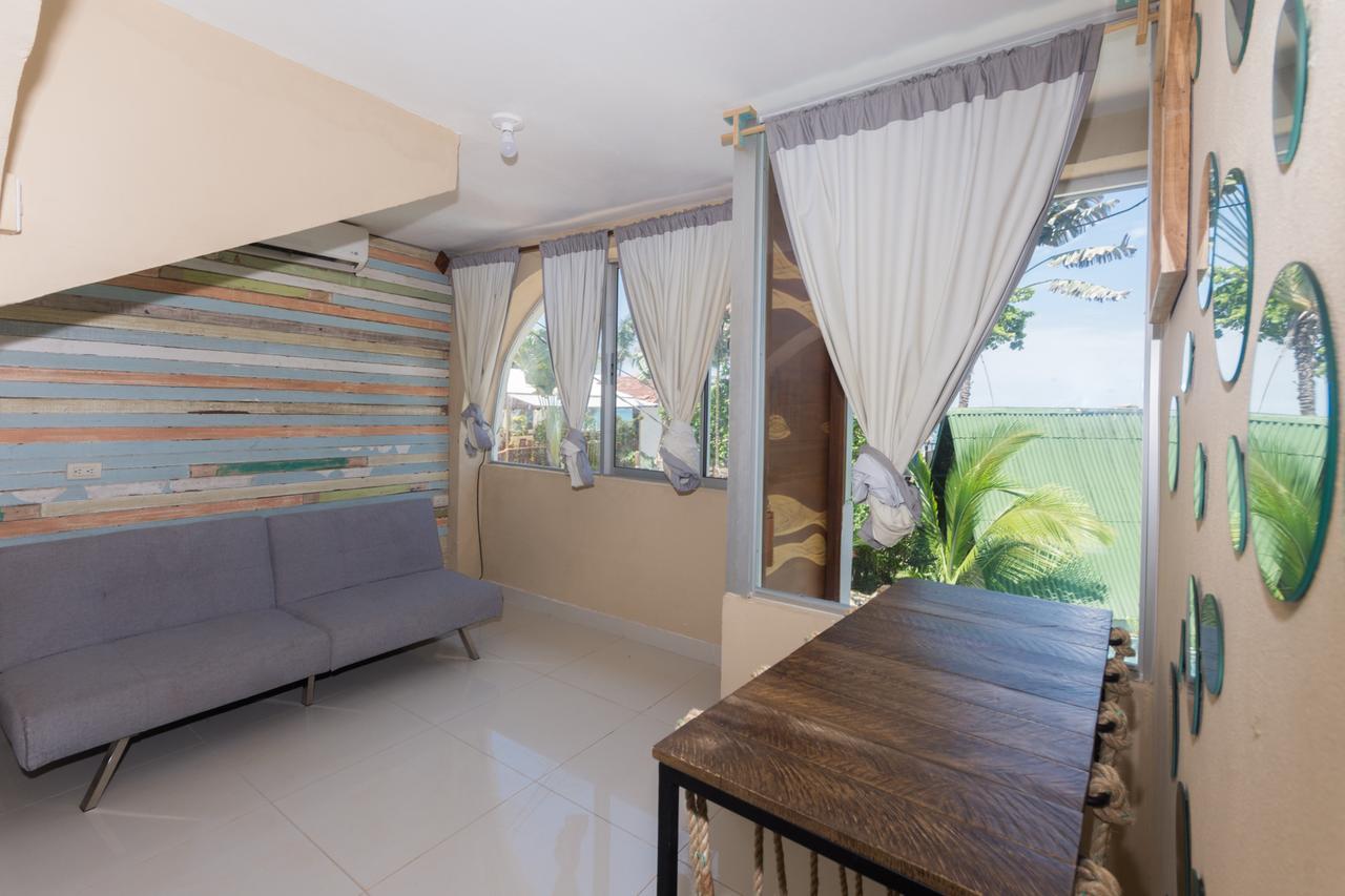 Hotel Las Olas Пунтаренас Екстериор снимка