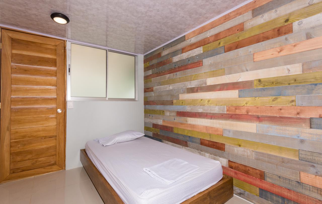 Hotel Las Olas Пунтаренас Екстериор снимка