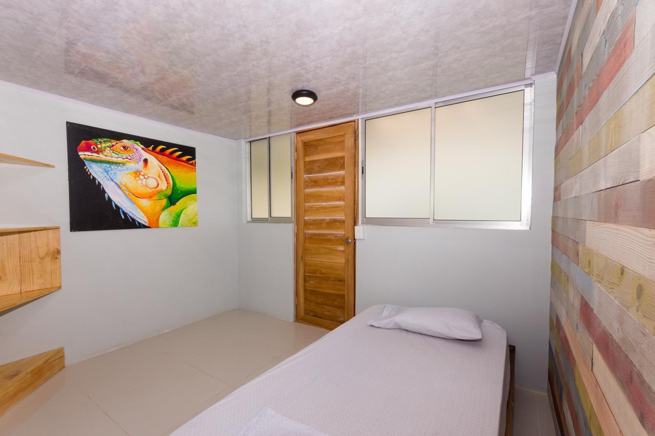 Hotel Las Olas Пунтаренас Екстериор снимка